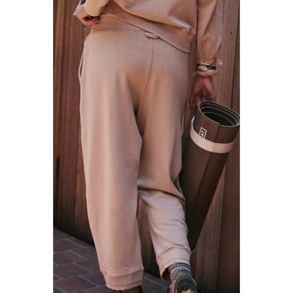 NWT Free People Movement x Hatch Intercept Pants In Desert Sand Size Small - Picture 3 of 9